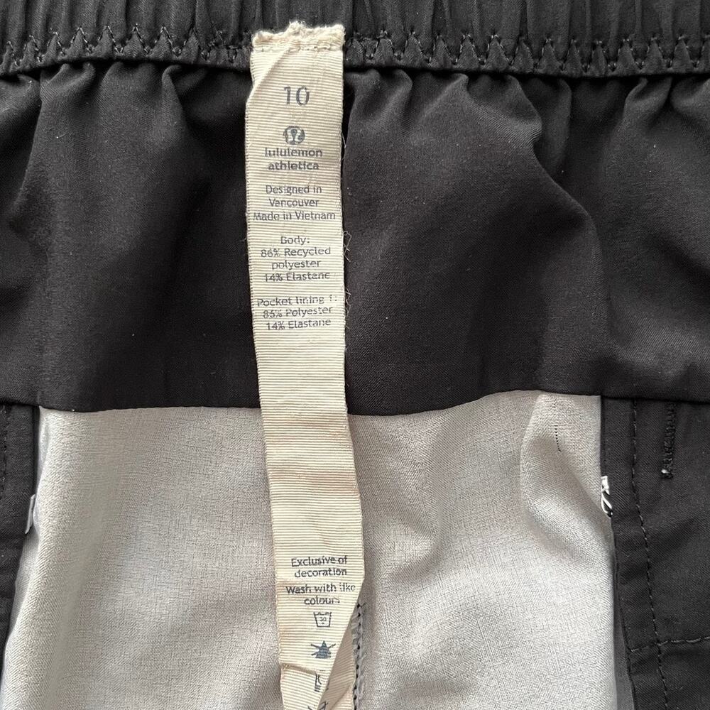 Lululemon Spring Break Away Short 10 Dusk Dye White Black Athletic EUC - Picture 6 of 13